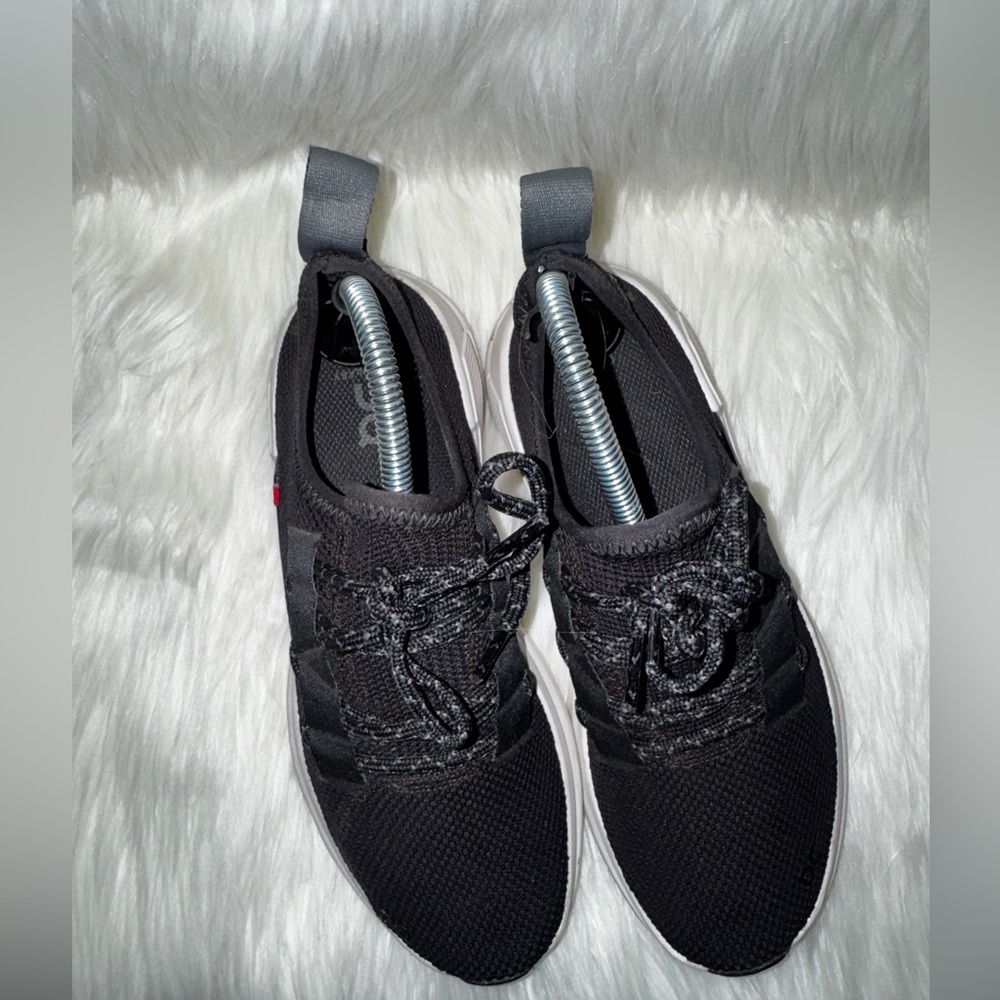 Oncloud- women’s size 6 - black and white-cloudeasy - Picture 4 of 7